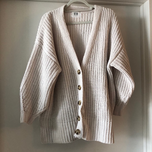 Oversized button sweater Clearance